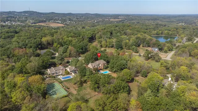 109 Lakeland Dr gallery image 48