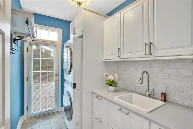 109 Oakview Dr gallery image 15