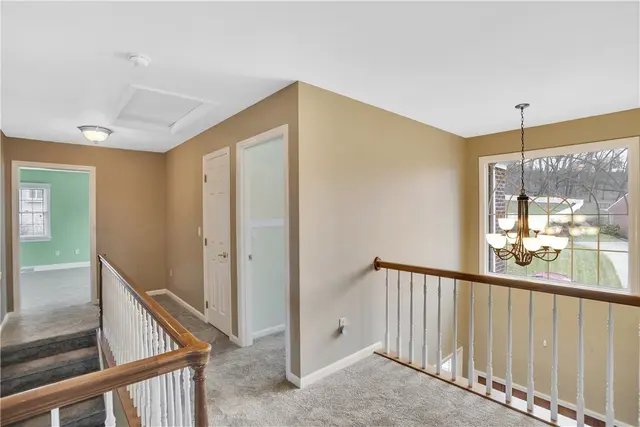 109 Oakview Dr gallery image 25