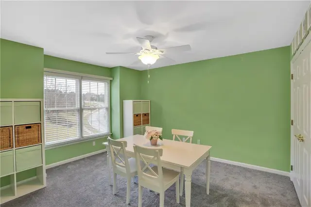 109 Oakview Dr gallery image 32