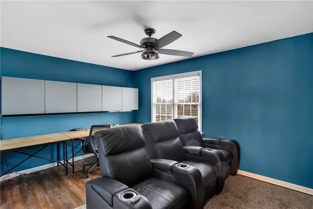 109 Oakview Dr gallery image 33