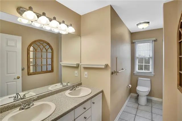 109 Oakview Dr gallery image 35