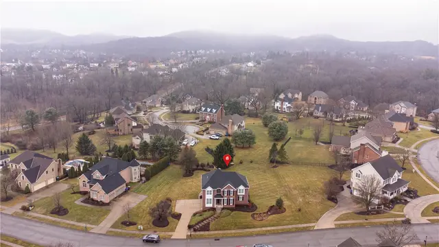 109 Oakview Dr gallery image 45