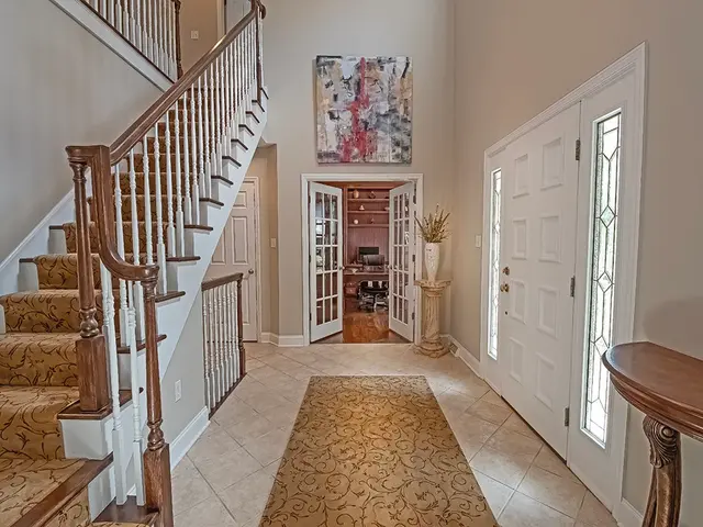 109 Ontario Court gallery image 2