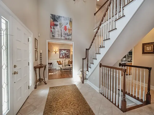 109 Ontario Court gallery image 3