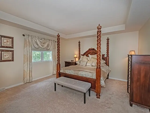 109 Ontario Court gallery image 21