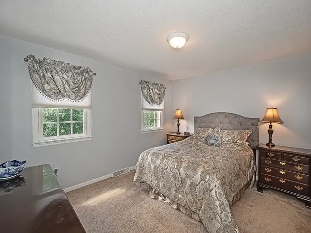 109 Ontario Court gallery image 25