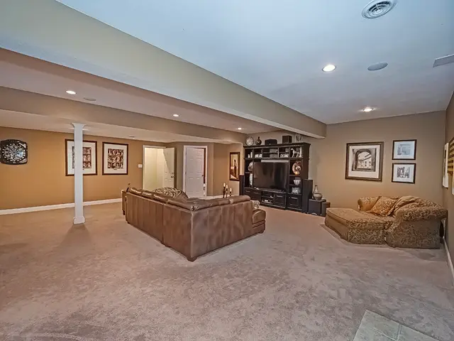 109 Ontario Court gallery image 37