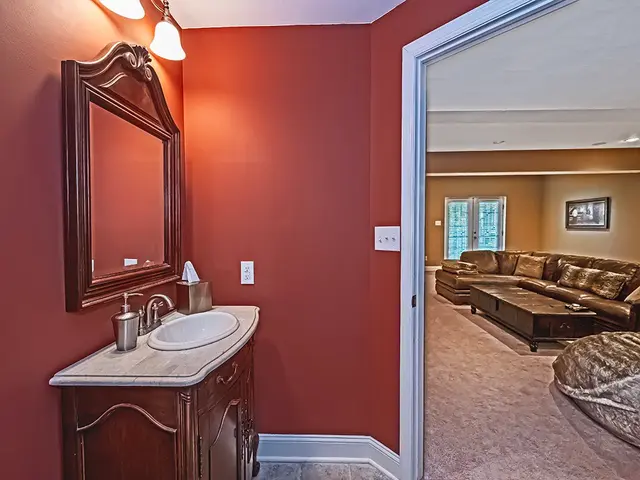 109 Ontario Court gallery image 43