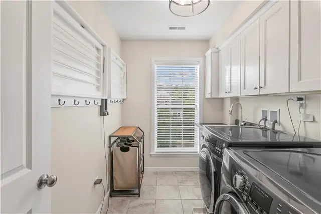 109 Overbrook Dr gallery image 10
