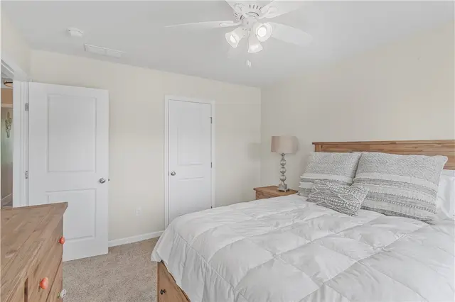 109 Overbrook Dr gallery image 17