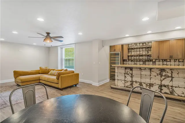 109 Overbrook Dr gallery image 41