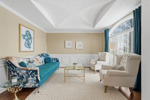 109 Rabold Dr gallery image 3