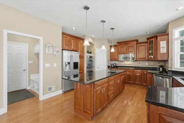 109 Rabold Dr gallery image 8