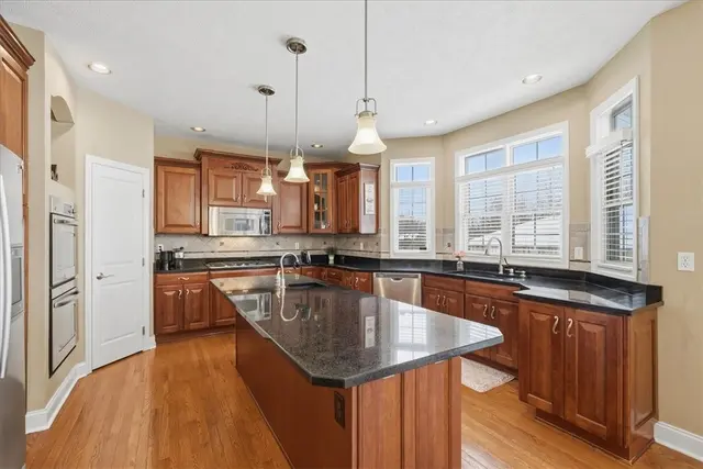 109 Rabold Dr gallery image 9