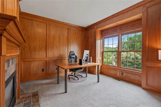 109 Radcliff Dr gallery image 3