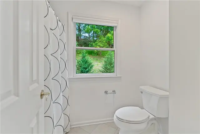 109 Radcliff Dr gallery image 19