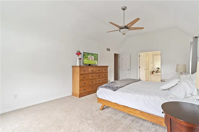 109 Radcliff Dr gallery image 29