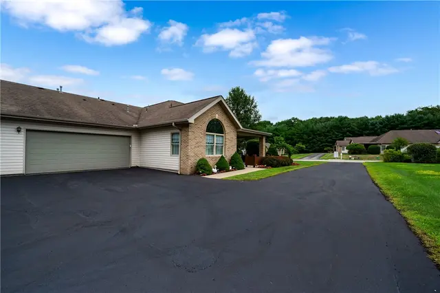 109 Steeplechase Circle gallery image 15