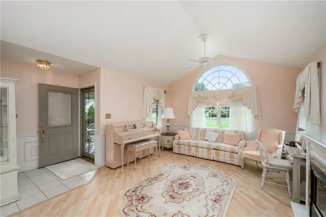 109 Steeplechase Circle gallery image 24