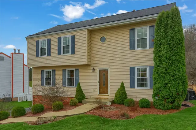 109 Woodbine Drive gallery image 2