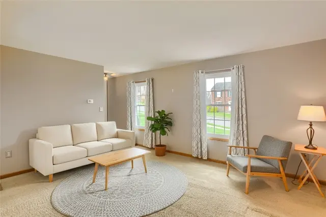 109 Woodbine Drive gallery image 12