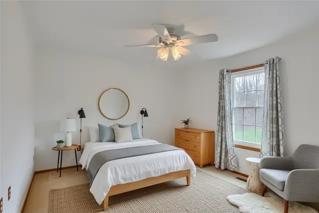109 Woodbine Drive gallery image 25