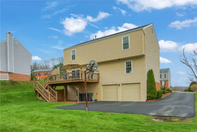 109 Woodbine Drive gallery image 36
