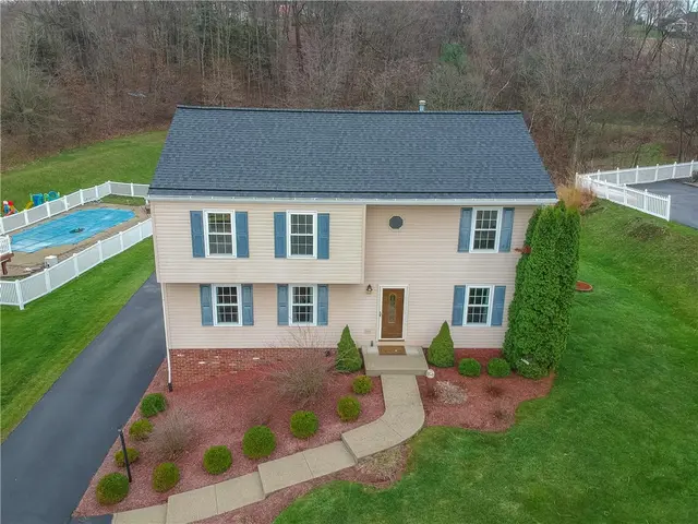 109 Woodbine Drive gallery image 40