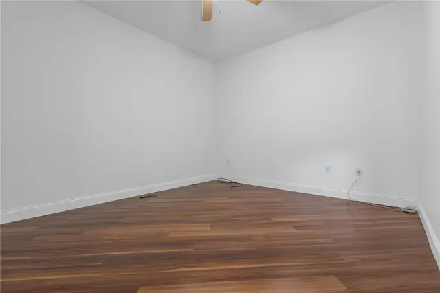 110 Aspen Ln gallery image 17