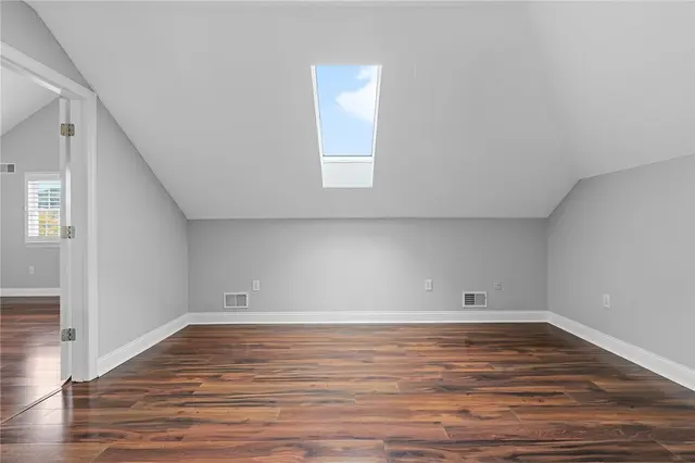 110 Aspen Ln gallery image 24