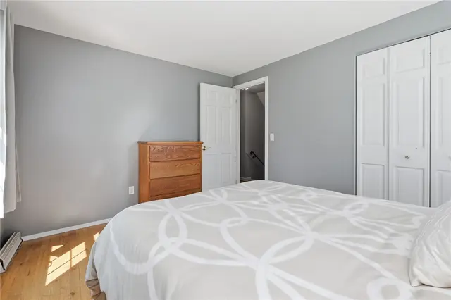 110 Cherrington Dr gallery image 6