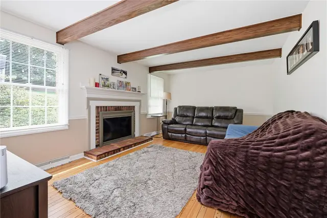 110 Cherrington Dr gallery image 7