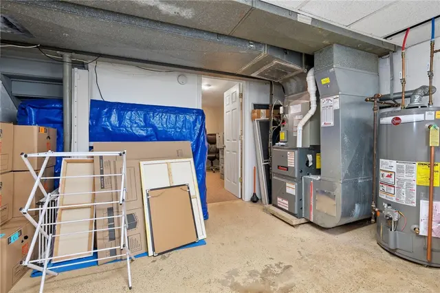 110 Cherrington Dr gallery image 19