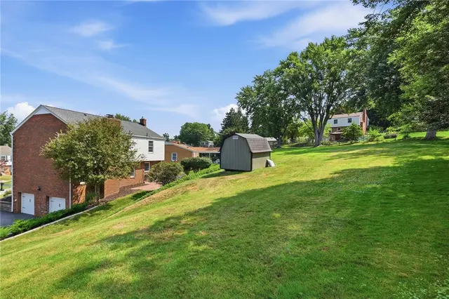 110 Cherrington Dr gallery image 22
