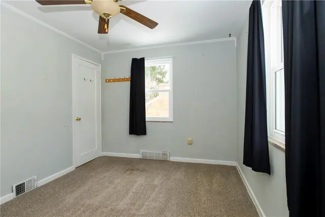 110 Idaway Dr gallery image 21