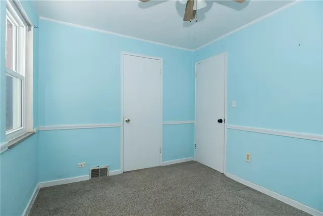 110 Idaway Dr gallery image 25