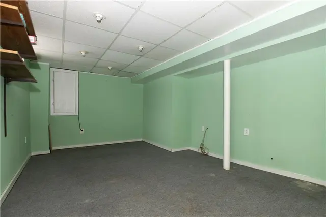 110 Idaway Dr gallery image 28