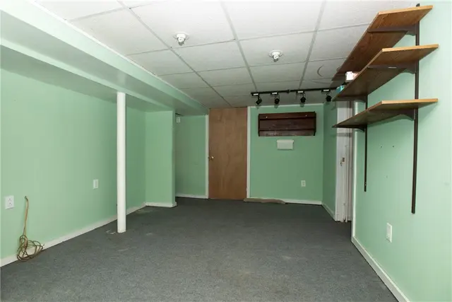 110 Idaway Dr gallery image 30