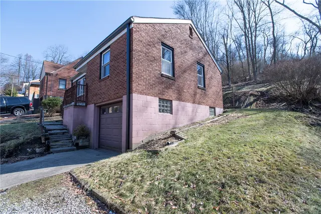 110 Idaway Dr gallery image 40