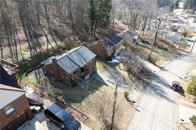 110 Idaway Dr gallery image 44