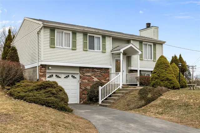 110 Lager Dr gallery image 4