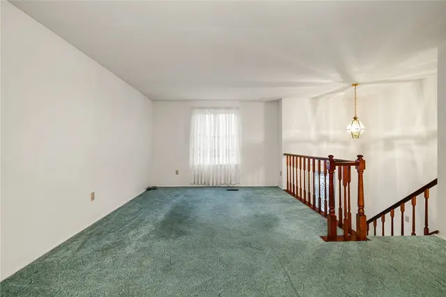 110 Lager Dr gallery image 8
