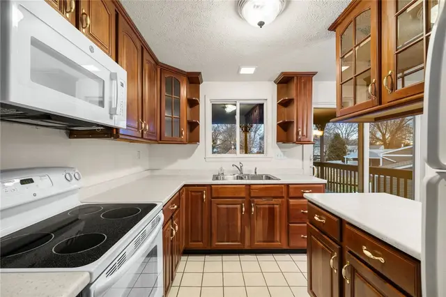 110 Lager Dr gallery image 12