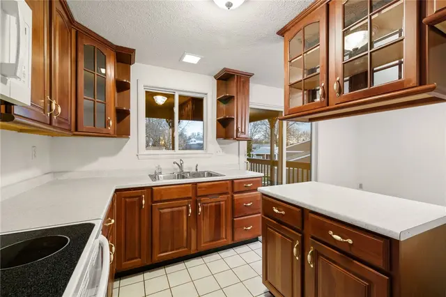 110 Lager Dr gallery image 13