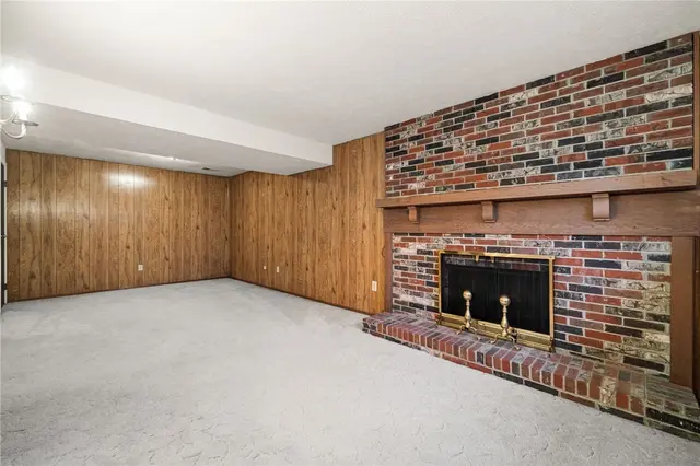 110 Lager Dr gallery image 24