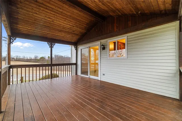 110 Lager Dr gallery image 31
