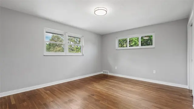 110 Mary Vue St gallery image 23
