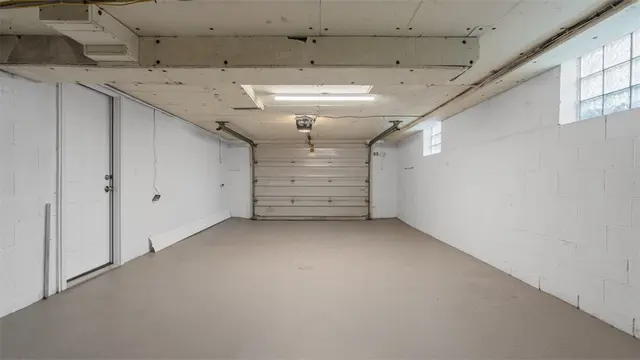 110 Mary Vue St gallery image 25