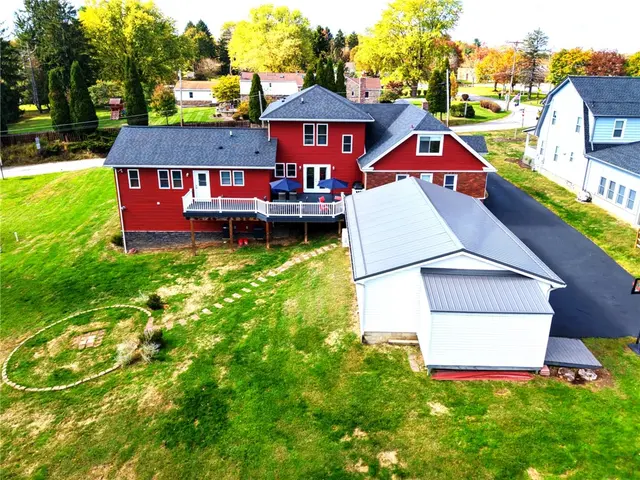 110 Mckinney Rd gallery image 9